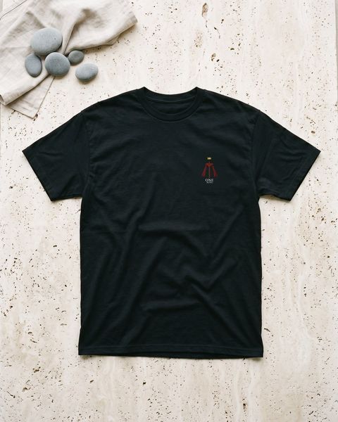 ONE KING Black Unisex classic tee Small Front Logo